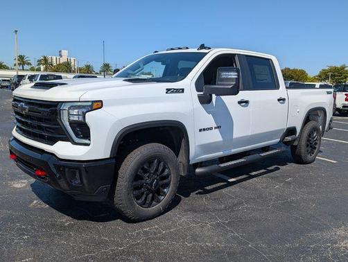 Summit White 2026 Chevrolet Silverado 2500 LT