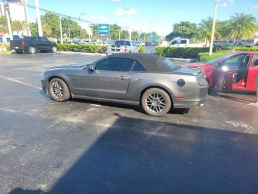 2014 Ford Mustang V6 Premium