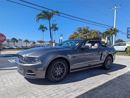 2014 Ford Mustang V6 Premium