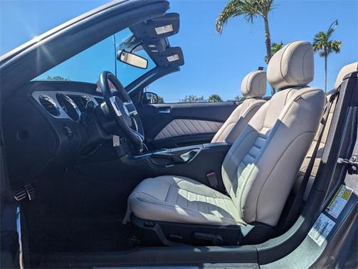 2014 Ford Mustang V6 Premium