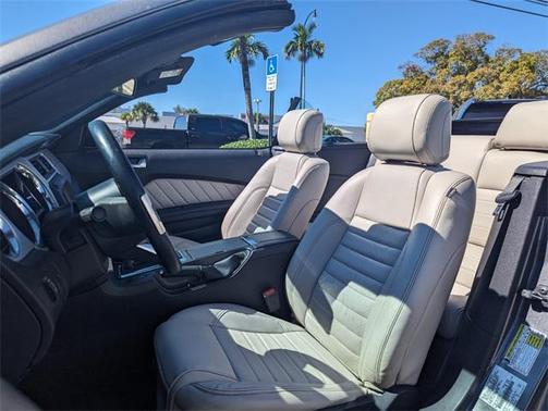 2014 Ford Mustang V6 Premium