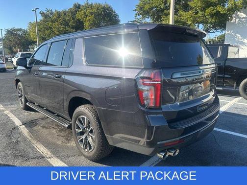 2022 Chevrolet Suburban 4WD Z71