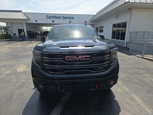 Onyx Black 2023 GMC Sierra 1500 AT4