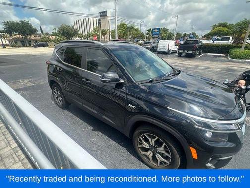 Cherry Black 2023 Kia Seltos EX