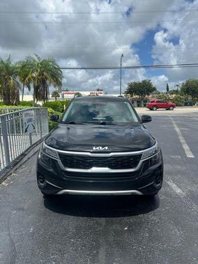 Cherry Black 2023 Kia Seltos EX