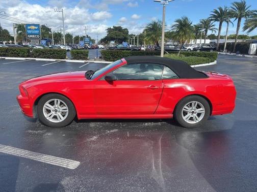 2014 Ford Mustang V6
