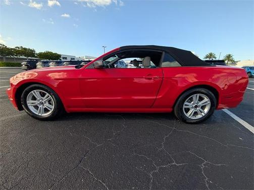 2014 Ford Mustang V6