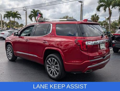 2023 GMC Acadia Denali