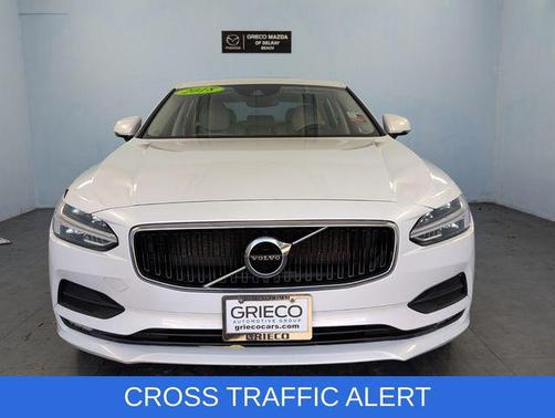 Crystal White Pearl Metallic 2018 Volvo S90 T5 Momentum