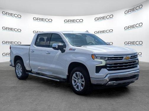 Iridescent Pearl Tricoat 2024 Chevrolet Silverado 1500 LTZ