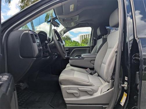 2018 Chevrolet Silverado 1500 Custom