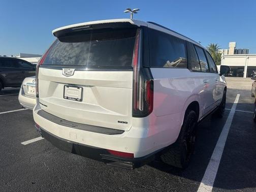 2024 Cadillac Escalade ESV Sport