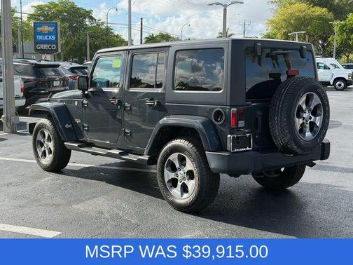 Rhino Clearcoat 2016 Jeep Wrangler Unlimited Sahara