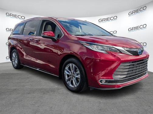2024 Toyota Sienna Limited