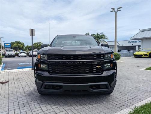 2022 Chevrolet Silverado 1500 Custom