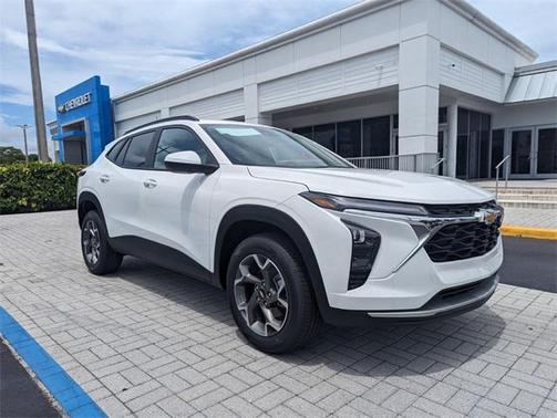 2025 Chevrolet Trax LT