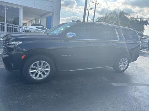 2023 Chevrolet Suburban Premier