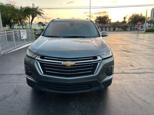 2022 Chevrolet Traverse LT Leather