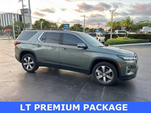 2022 Chevrolet Traverse LT Leather