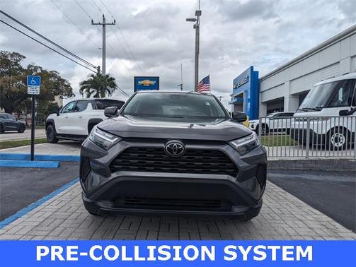 2024 Toyota RAV4 LE