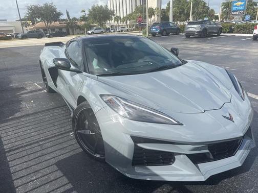 2025 Chevrolet Corvette E-Ray RWD Convertible 2LZ