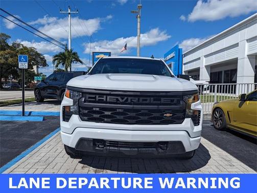 2022 Chevrolet Silverado 1500 Custom