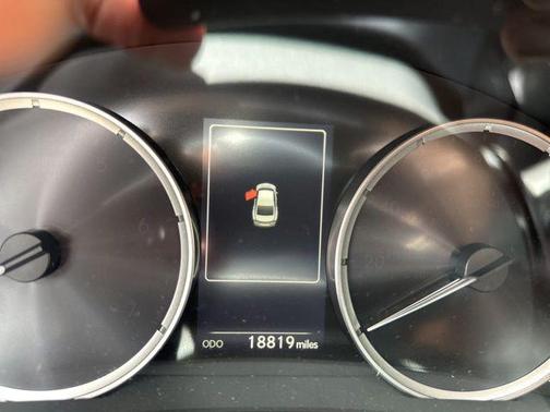 incognito 2025 Lexus IS 350 Base