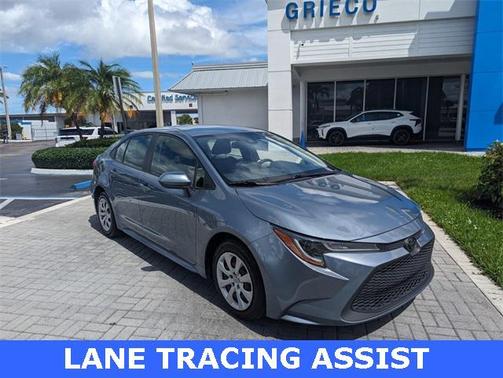 2022 Toyota Corolla LE