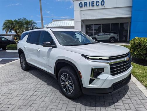 2025 Chevrolet Traverse LT