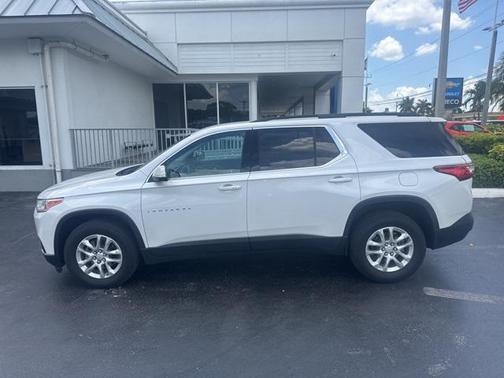 2021 Chevrolet Traverse LT Leather