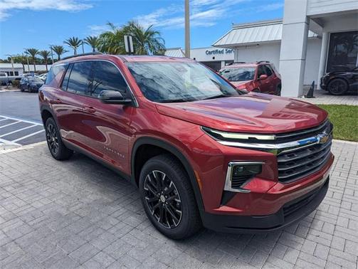 2025 Chevrolet Traverse LT