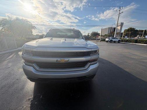 2018 Chevrolet Silverado 1500 Custom