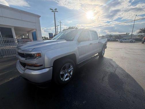 2018 Chevrolet Silverado 1500 Custom