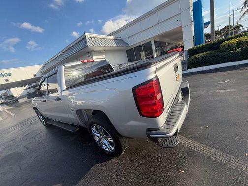 2018 Chevrolet Silverado 1500 Custom
