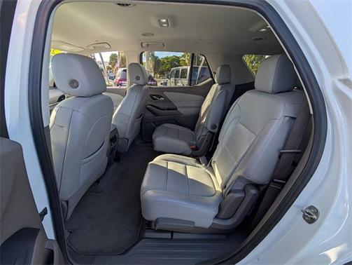 2021 Chevrolet Traverse LT Leather