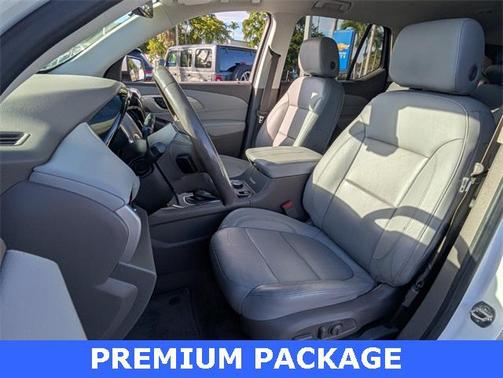 2021 Chevrolet Traverse LT Leather