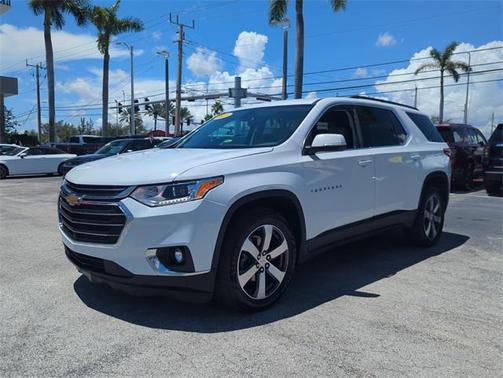 2021 Chevrolet Traverse LT Leather