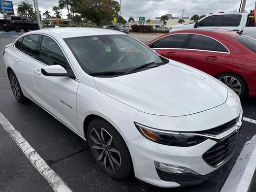 2024 Chevrolet Malibu FWD RS
