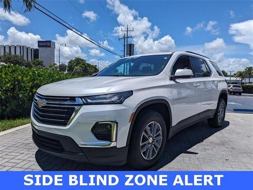 2023 Chevrolet Traverse LT Leather