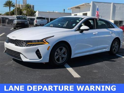 2023 Kia K5 LXS