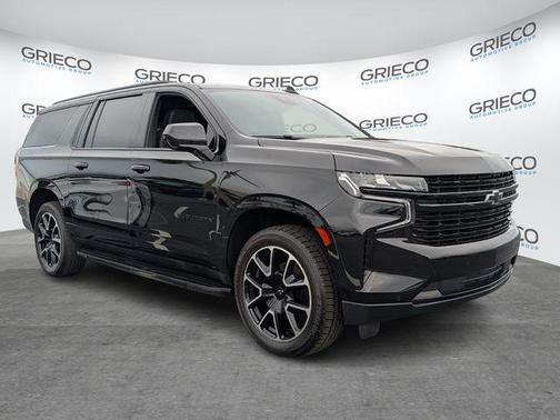 2023 Chevrolet Suburban RST