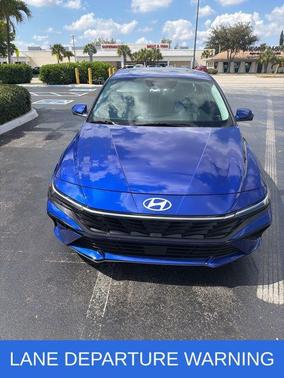 2024 Hyundai ELANTRA Limited
