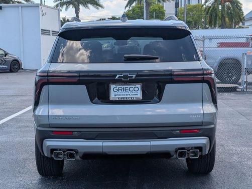 Sterling Gray Metallic 2026 Chevrolet Traverse LT