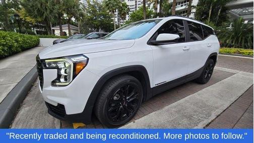 Summit White 2022 GMC Terrain SLE