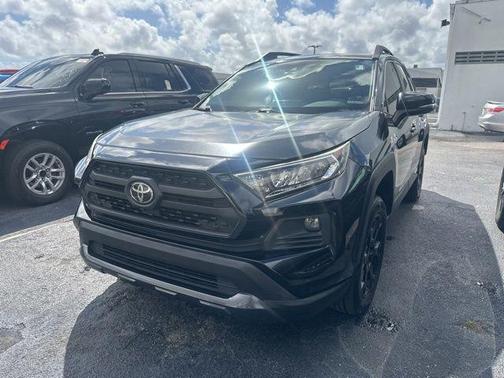 2021 Toyota RAV4 SE