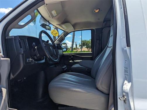 2022 Chevrolet Express 2500 RWD 2500 Regular Wheelbase WT