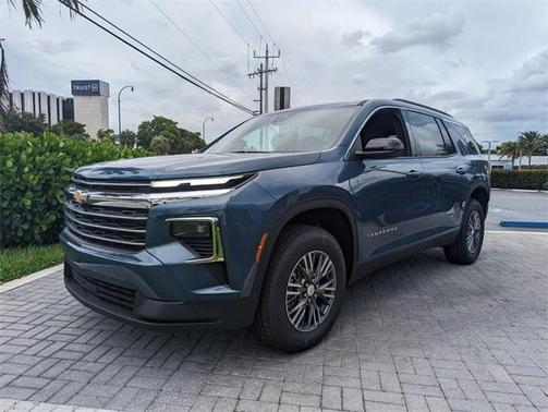 2025 Chevrolet Traverse LT