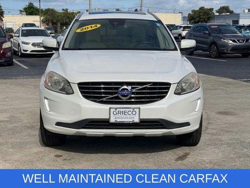 Crystal White Pearl 2014 Volvo XC60 T6 R-Design