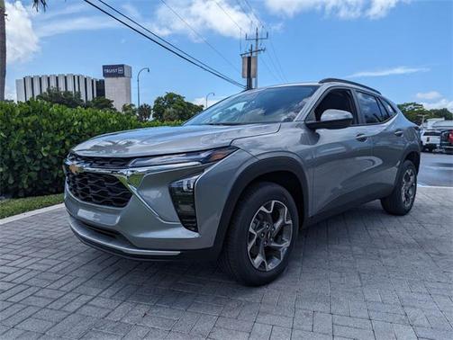 2025 Chevrolet Trax LT