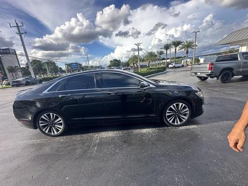 2019 Lincoln MKZ Hybrid Reserve